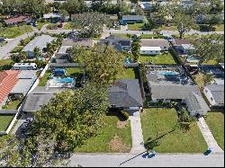 1993 59th Way N, Saint Petersburg FL 33710