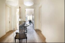 Flat For Sale In Eixample, Eixample, Barcelona, 08004