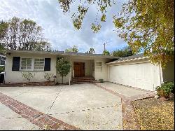 4921 Valjean Avenue, Encino CA 91436