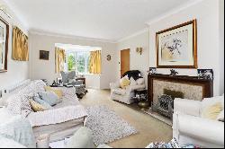 Grays Lane, Ashtead, Surrey, KT21 1BZ