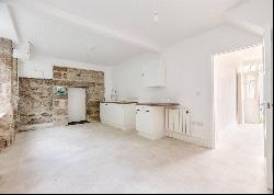 Raginnis Hill, Mousehole, Penzance, Cornwall, TR19 6SR