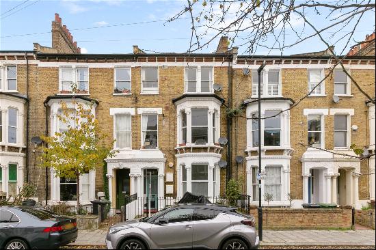 Saltoun Road, London, SW2 1EN