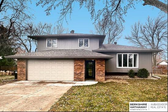 21319 Fieldcrest Drive, Omaha NE 68022