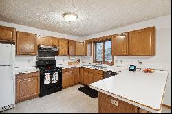 5325 Marius Drive, Cedar Falls IA 50613