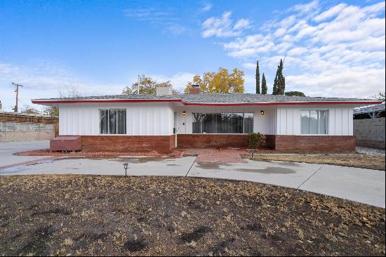 44448 3rd St. East, Lancaster CA 93535