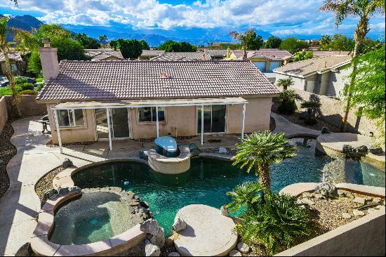 45420 Deerbrook Circle, La Quinta, CA 92253