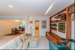 Renovated apartment in the heart of Ipanema with spacious suites