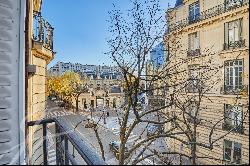 Reception apartment on Avenue Foch