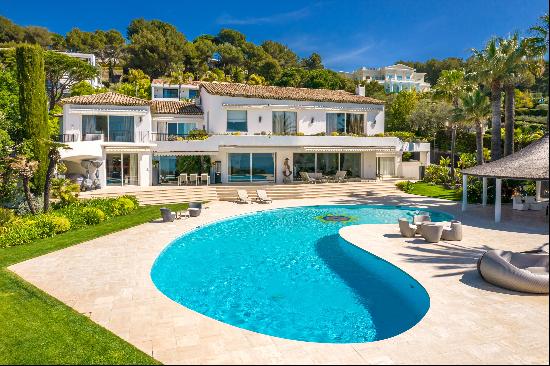 Jacques Couelle designed villa for sale in Cannes Californie with panoramic views over the