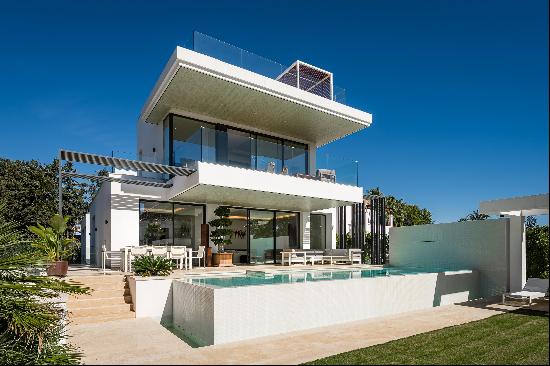 A contemporary villa with spectacular views in a highly sought-after location.