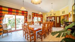 Fully Furnishes 9 Bedroom Guest House For Sale in Glen Marais