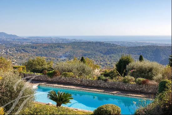 Sumptuous Stone Bastide with Panoramic Sea View.