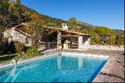 Sumptuous Stone Bastide with Panoramic Sea View.