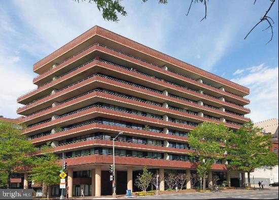 2555 PENNSYLVANIA AVE NW #403, WASHINGTON, DC, 20037, USA