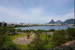 Apartment with panoramic views of Lagoa, spacious layout, and full amenities nea