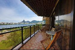 Apartment with panoramic views of Lagoa, spacious layout, and full amenities nea