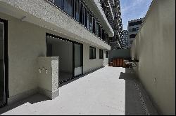 Garden apartment in a new building with full amenities