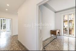 Exclusive apartment with balconies in Prati-delle Vittorie area