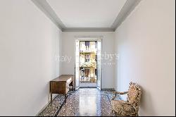 Exclusive apartment with balconies in Prati-delle Vittorie area