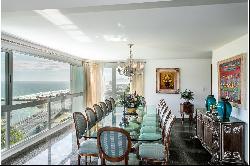 High-end condominium house with ocean view and complete leisure amenities