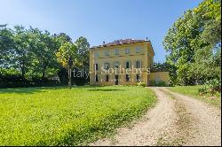 Elegant seventeenth-century villa surrounded by greenery