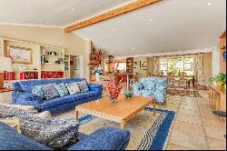 Exquisite Family Home with Exceptional Entertainment Spaces in Upper Constantia