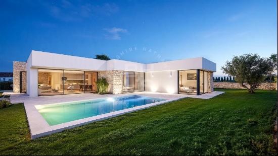 Exclusive Ibizan-Style Villa with Sea Views in Calpe's Tranquil , Calpe 03710