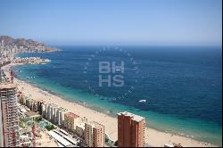 Spectacular Apartment on the 34th Floor in Poniente Beach, Benid, Benidorm 03501