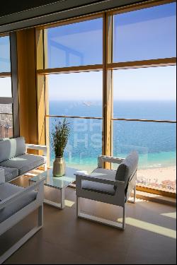 Spectacular Apartment on the 34th Floor in Poniente Beach, Benid, Benidorm 03501