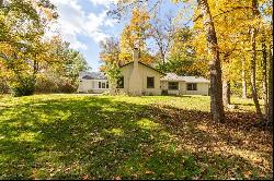 160 Murwood Drive, Moreland Hills OH 44022