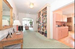 29 Woodmere Boulevard #4B, Woodmere NY 11598