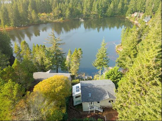 88378 Collard Lake Rd, Florence OR 97439