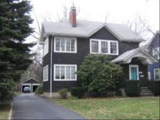 2 Castle Dr, Berkeley Heights Twp. NJ 07922