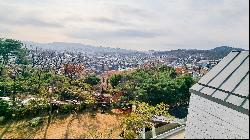 Seongbuk-dong: Luxury Living with Breathtaking Views