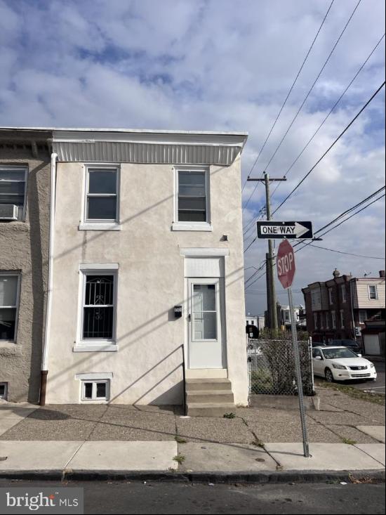 1501 N Redfield Street, Philadelphia PA 19151