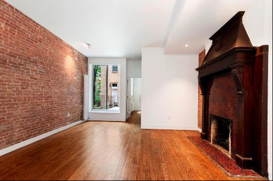 Classic style with modern comfort in prime Upper East Side (Lexington Ave bet. 64th & 6