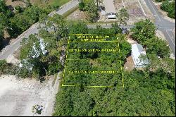 17 W 10th St #1, Carrabelle FL 32322