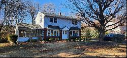 25 Lower Hilltop Road, Yardley PA 19067