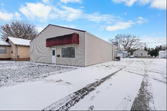 2011 Falls Avenue, Waterloo IA 50701