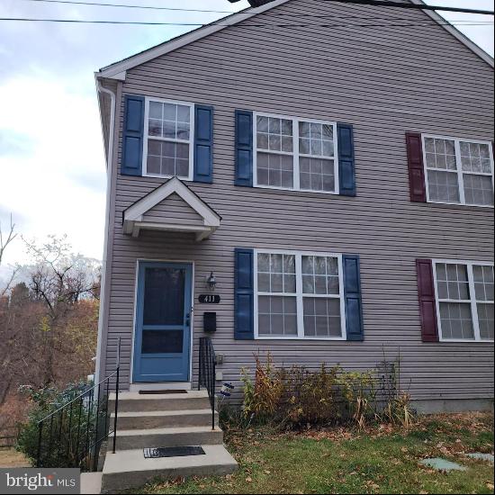 411 N Sycamore Avenue, Clifton Heights PA 19018