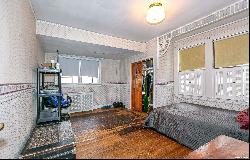 14 Astor Place, Williston Park NY 11596