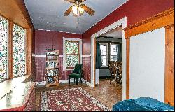 14 Astor Place, Williston Park NY 11596