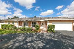 6851 NW 6th Ct, Plantation FL 33317