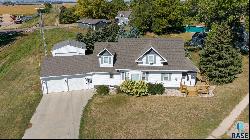 509 N 3rd St, Beresford SD 57004