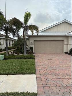 14667 Edgewater Cir, Naples FL 34114