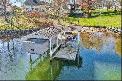 35 Harbor VIew Cir, Penhook VA 24137