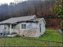 80 Wallace Drive, Kimberly WV 25118