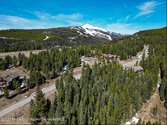 389 Antler Ridge Road, Big Sky MT 59716