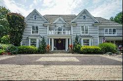 270 Foxhunt Crescent, Oyster Bay Cove NY 11791