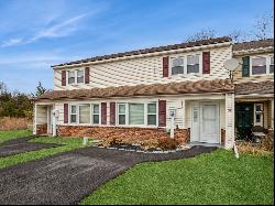 10 Coll Hollow Rd, Poughkeepsie NY 12601